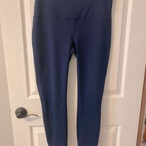 Absolutely Fit navy exercise leggings